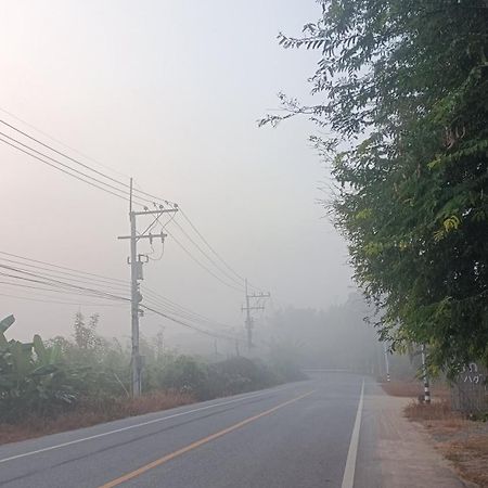 Hotel ไร่ดง โฮมเสตย์ à Ban Pong Nua Extérieur photo