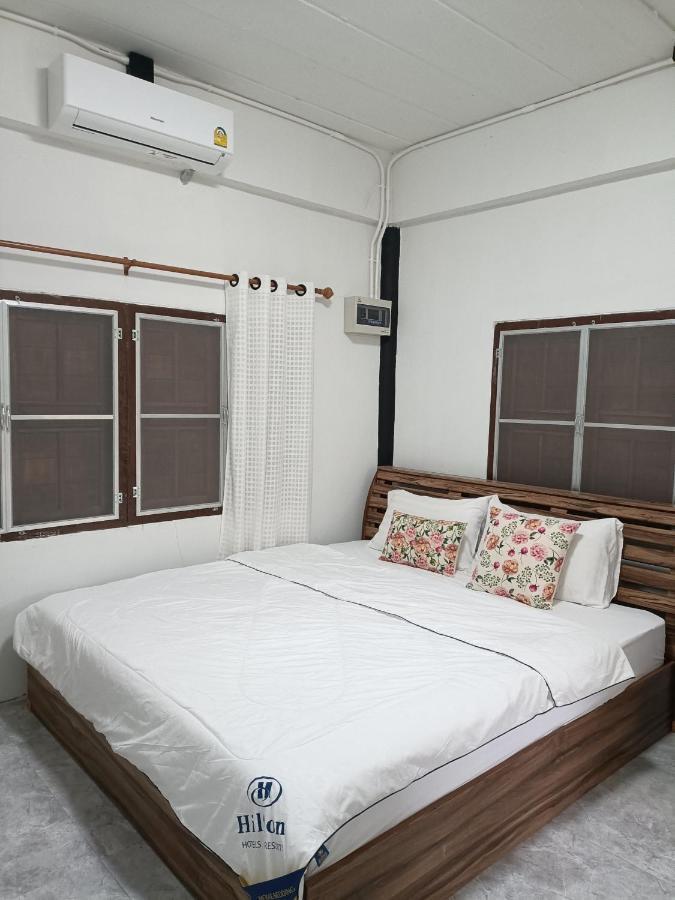 Hotel ไร่ดง โฮมเสตย์ à Ban Pong Nua Extérieur photo